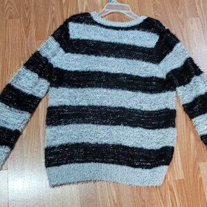 Faded Glory black/gray sweater size XL in Excellent Condition
